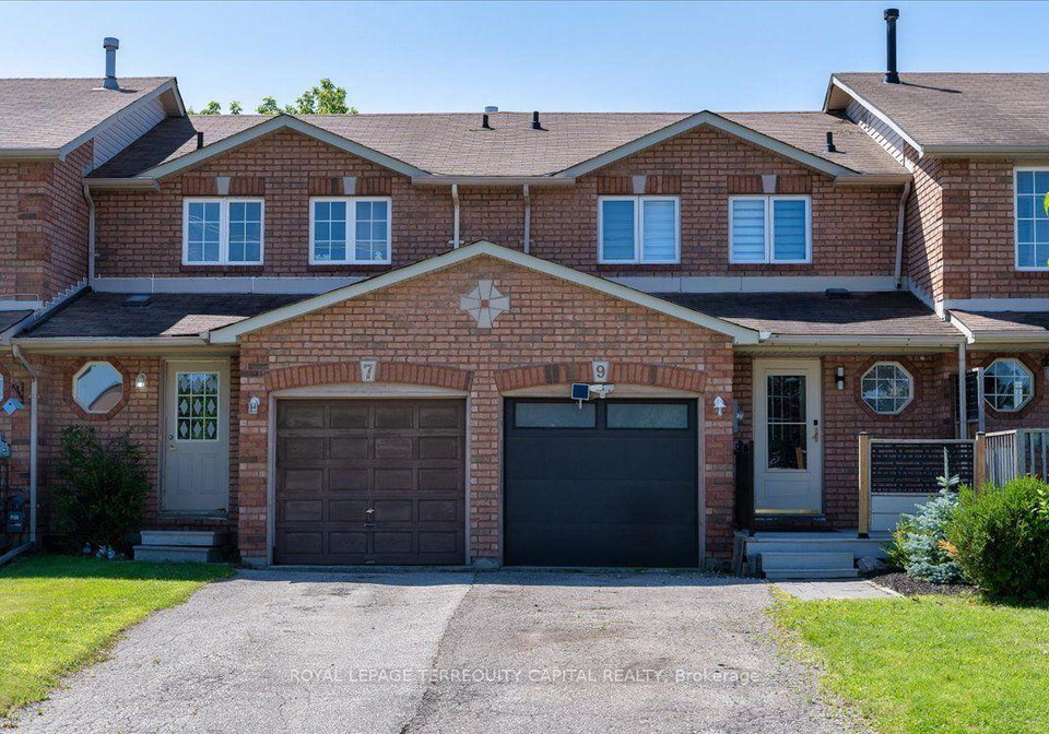 9-seymour-crescent-barrie-ontario-s13603248