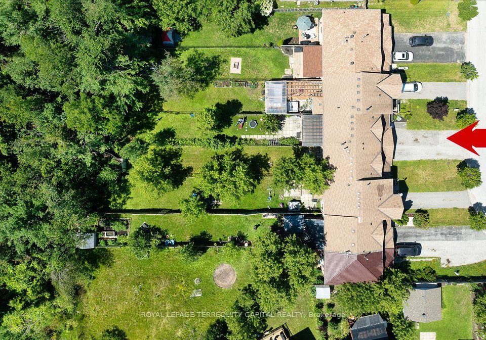 9-seymour-crescent-barrie-ontario-s13603248