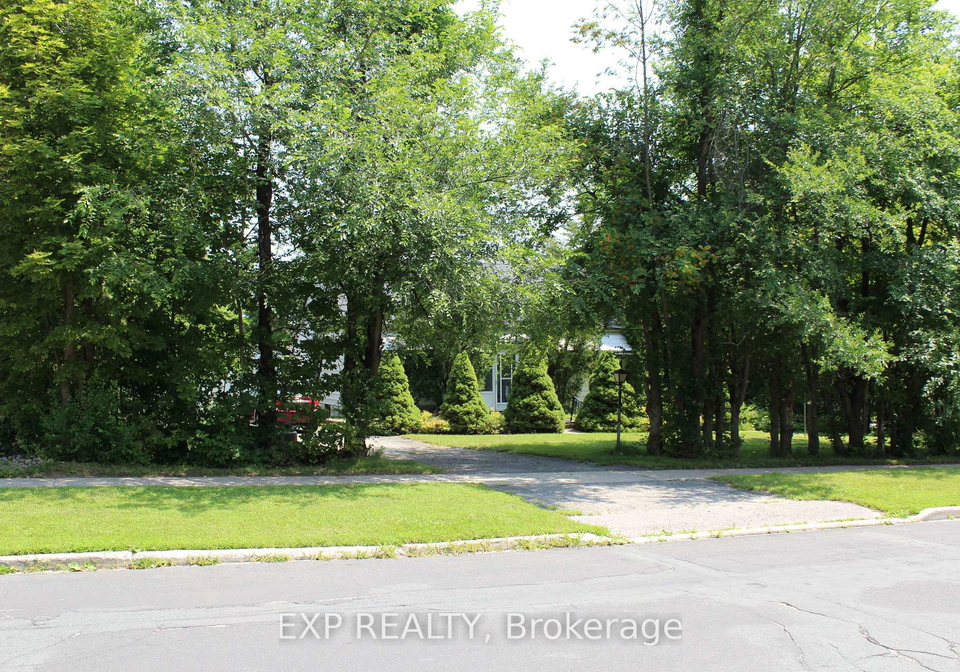 105-puget-street-barrie-ontario-s13606166