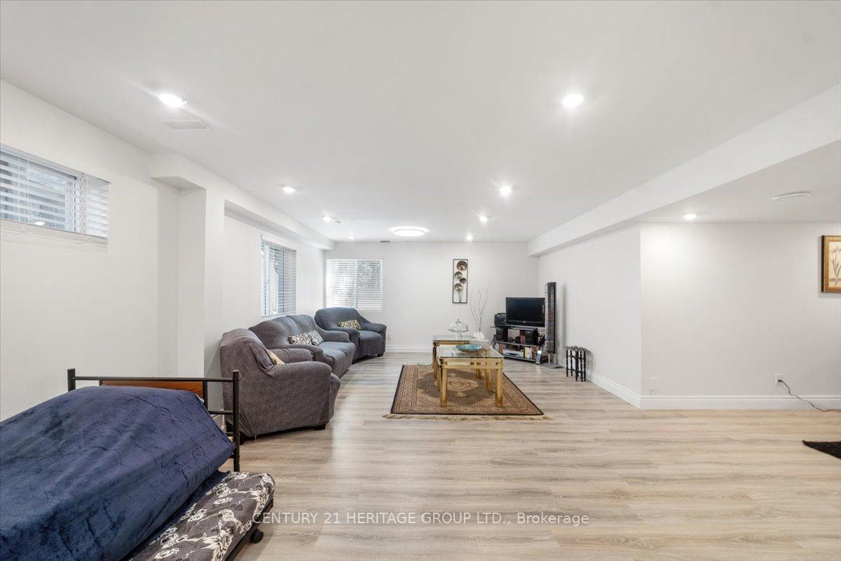 47-stollar-boulevard-barrie-ontario-s13608938