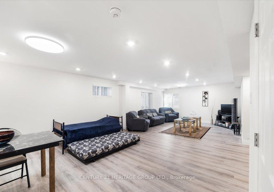 47-stollar-boulevard-barrie-ontario-s13608938