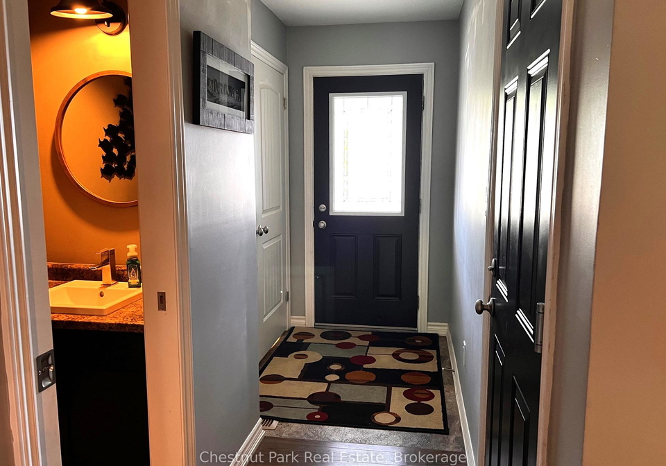 27-conservation-way-collingwood-ontario-s13609436