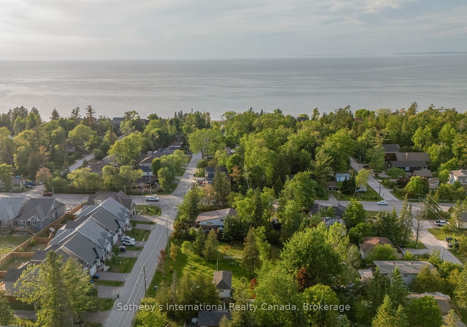 19-62nd-street-s-wasaga-beach-ontario-s13609986