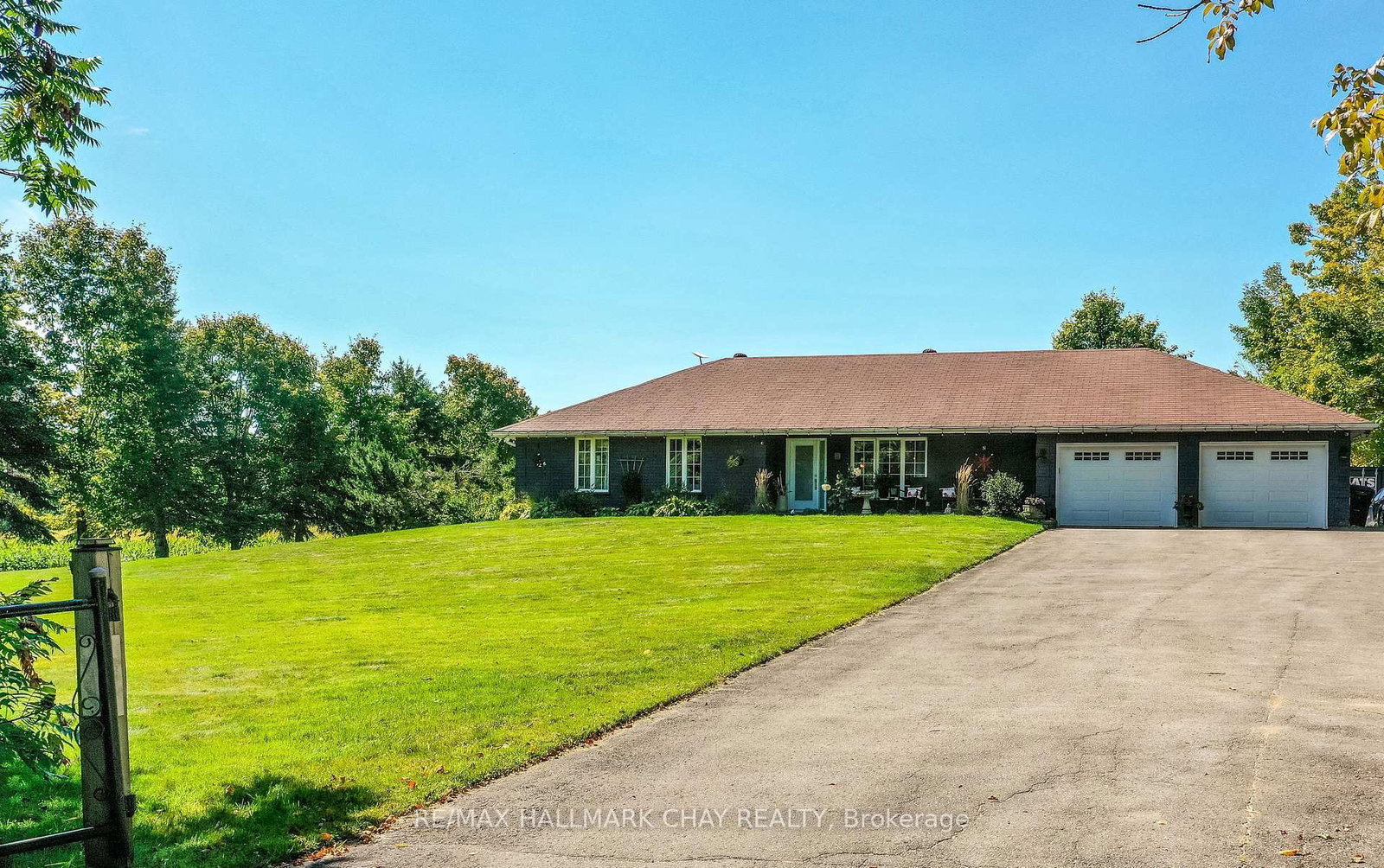 1440-2-line-n-oro-medonte-ontario-s13611426