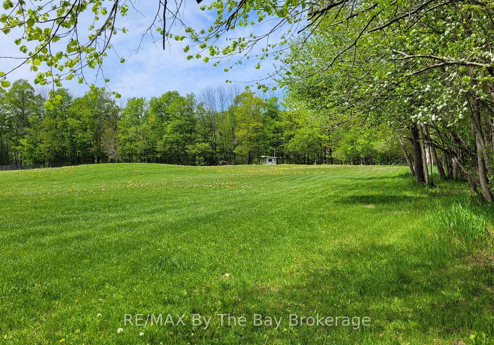 16-walnut-drive-wasaga-beach-ontario-s13611460