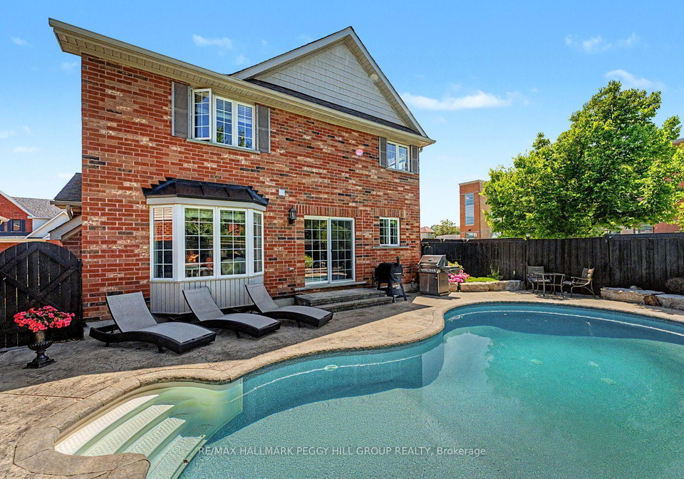 16-blackbird-lane-barrie-ontario-s13612158