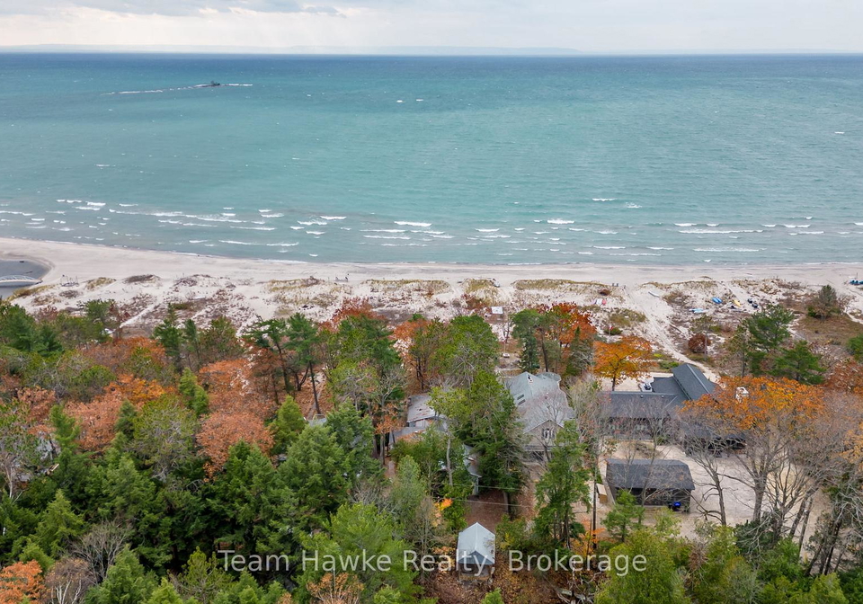 20-scott-lane-tiny-ontario-s13612392