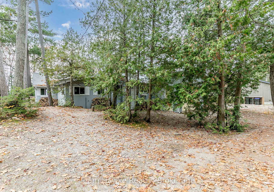 20-scott-lane-tiny-ontario-s13612392