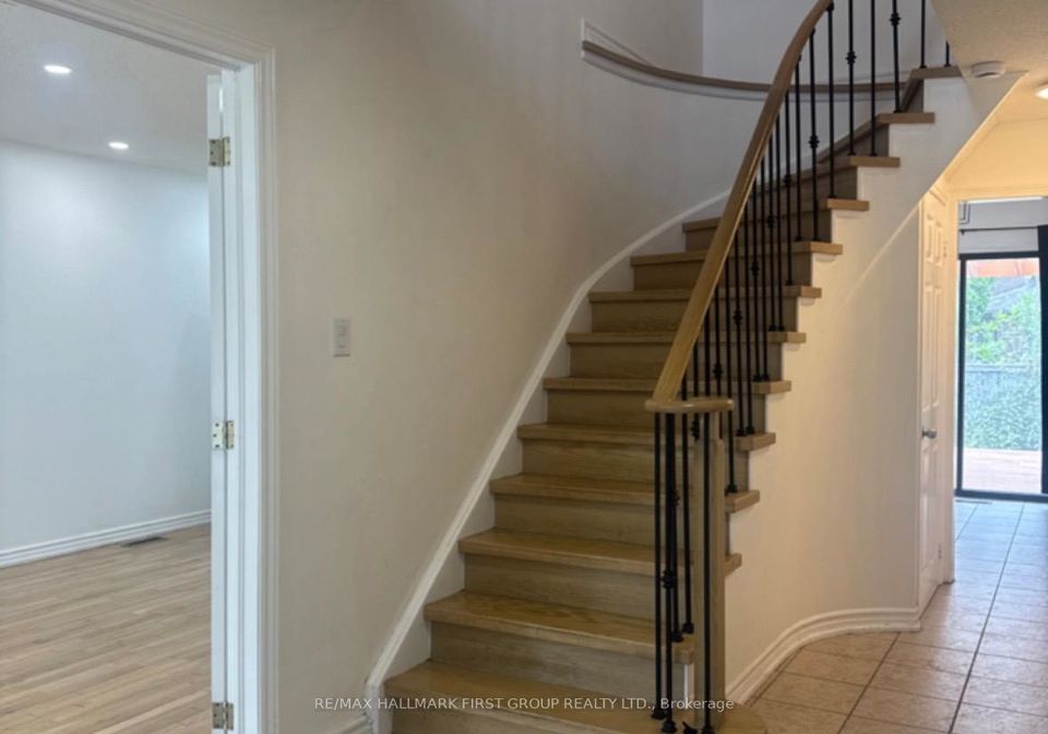 6-carruthers-crescent-barrie-ontario-s13615078
