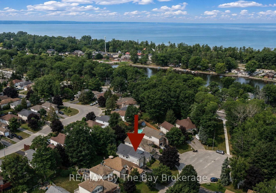 12-goldsmith-place-wasaga-beach-ontario-s13620576