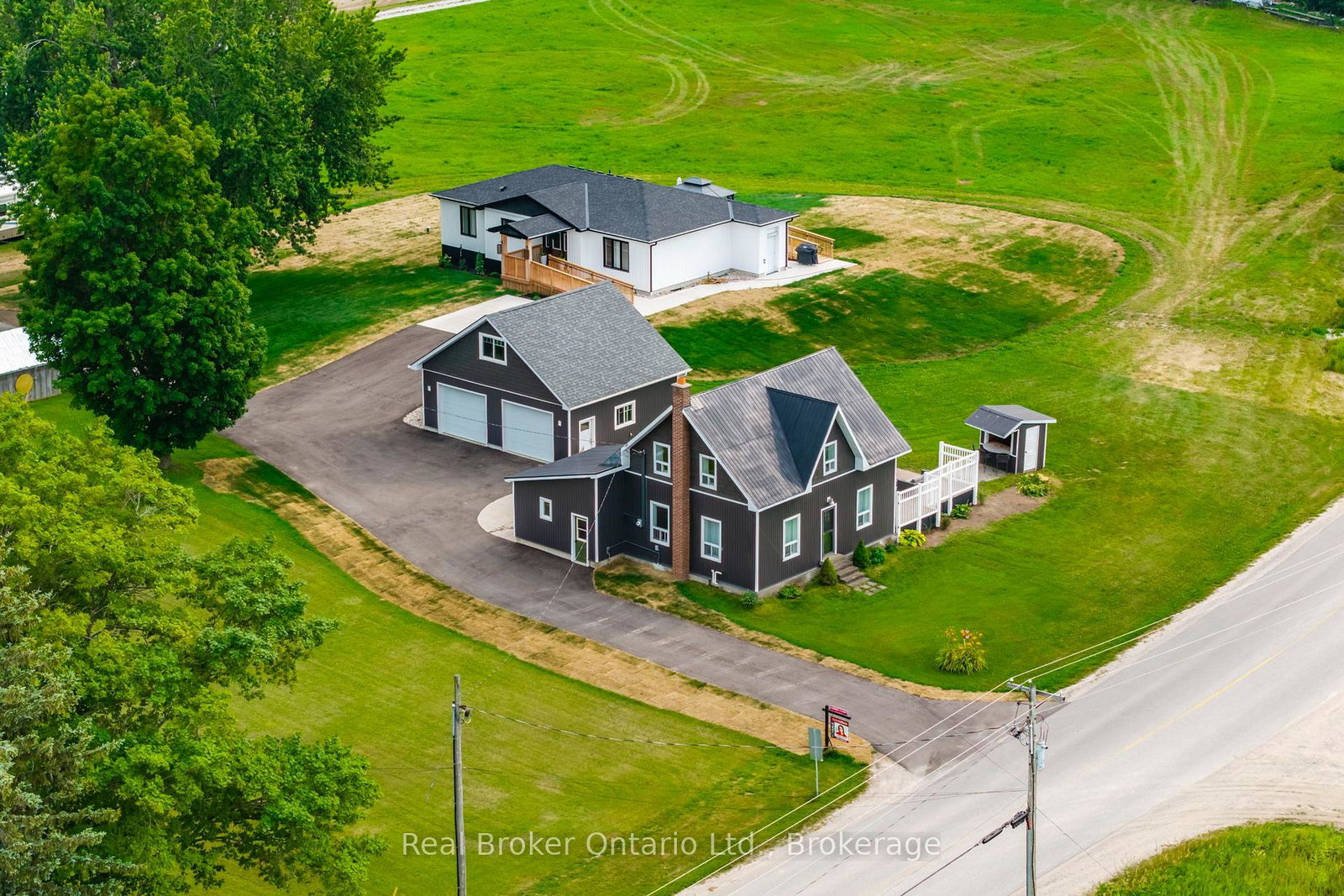 597-lafontaine-road-w-tiny-ontario-s13620716