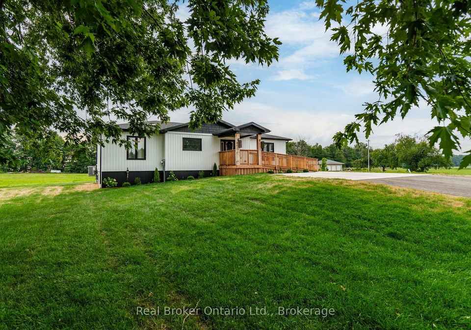 597-lafontaine-road-w-tiny-ontario-s13620716