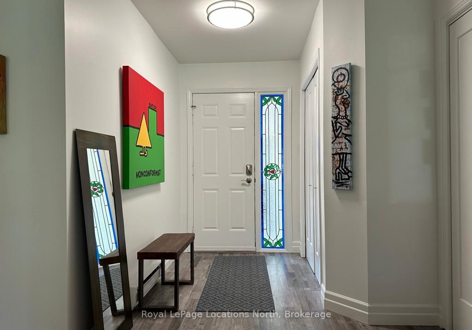 4-ramblings-way-collingwood-ontario-s13621202