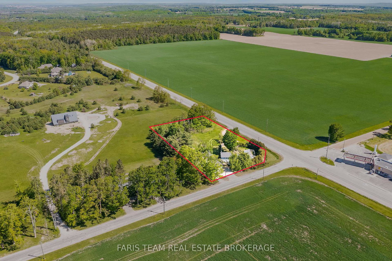 1008-rainbow-valley-road-w-springwater-ontario-s13622420