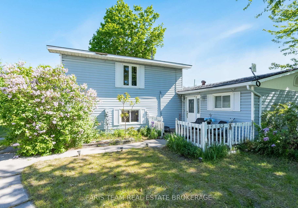 1008-rainbow-valley-road-w-springwater-ontario-s13622420