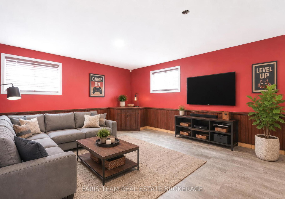 1008-rainbow-valley-road-w-springwater-ontario-s13622420