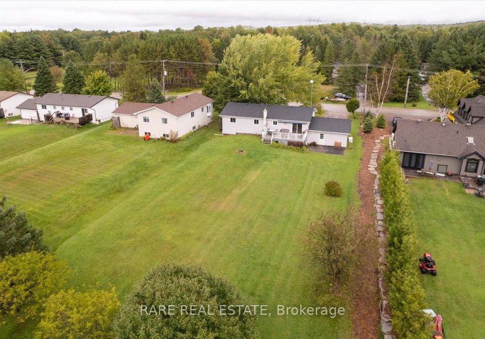 66-scarlett-line-springwater-ontario-s13622616