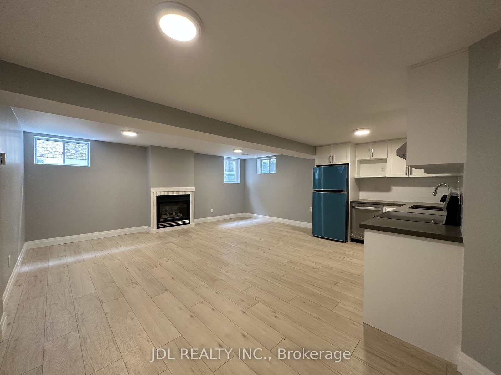 46-monique-crescent-n-barrie-ontario-s13623378