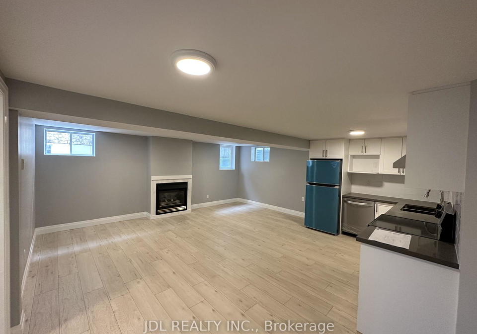 46-monique-crescent-n-barrie-ontario-s13623378