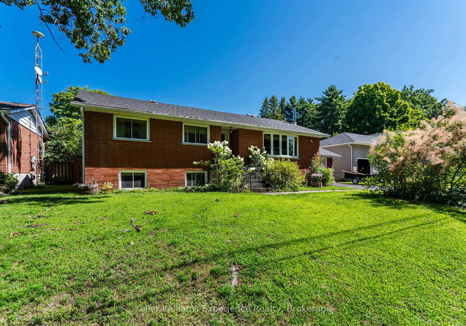 63-lorne-avenue-penetanguishene-ontario-s13624172