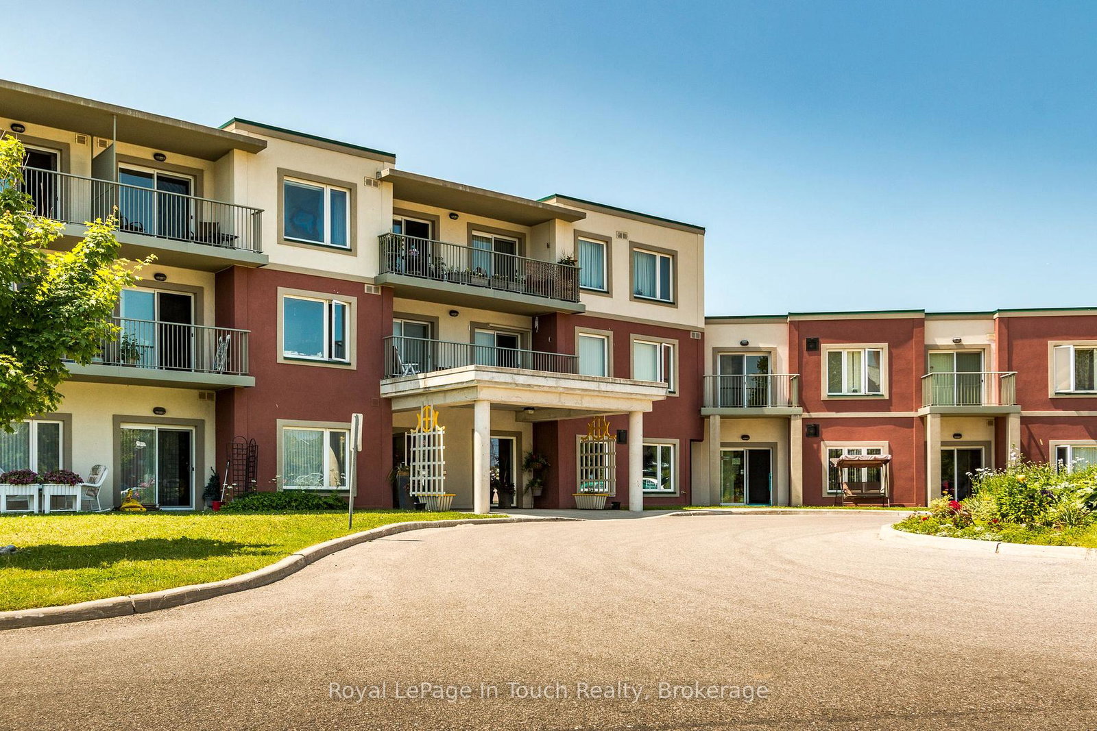 333-lafontaine-road-w-tiny-ontario-s13625618