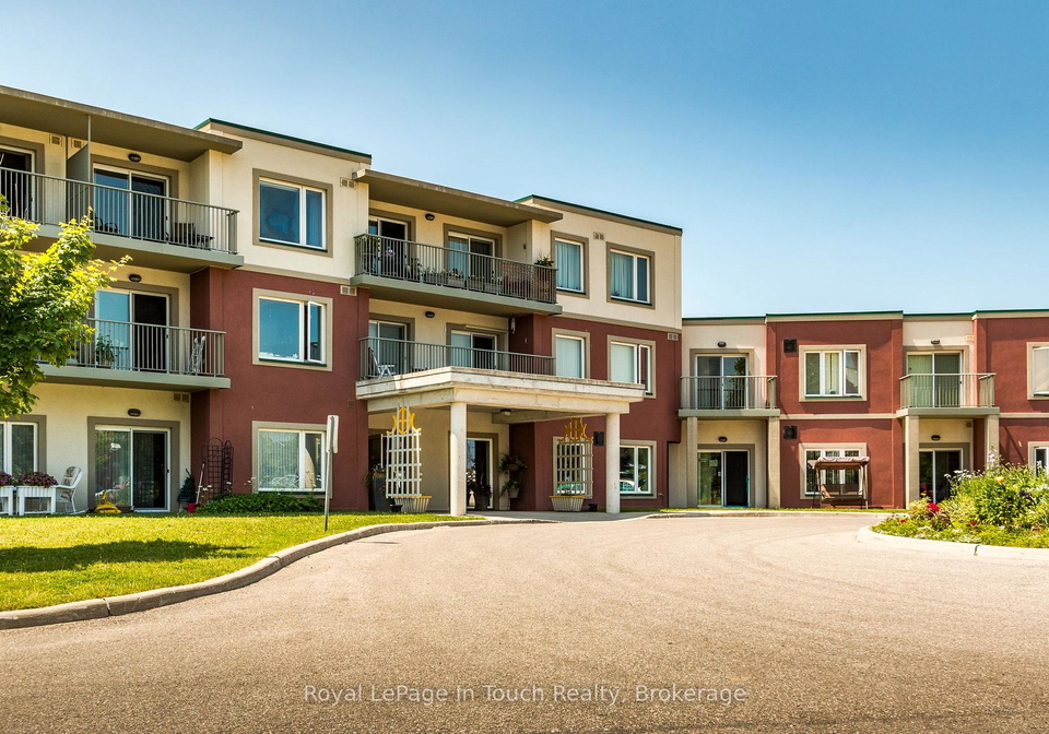 333-lafontaine-road-w-tiny-ontario-s13625618