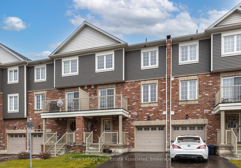 12-hay-lane-barrie-ontario-s13626130