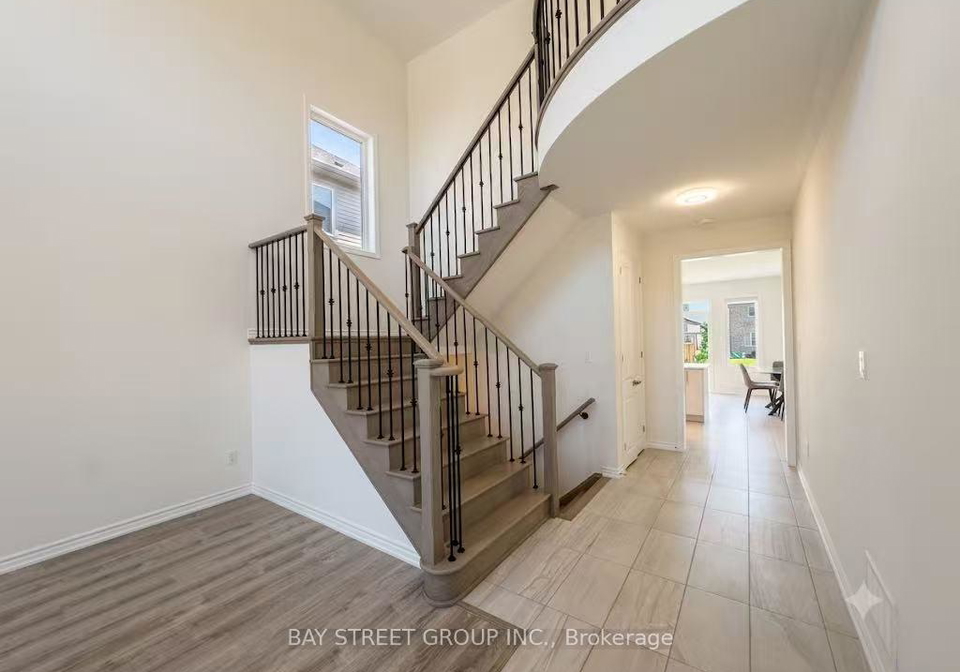 27-samuel-crescent-springwater-ontario-s13626390