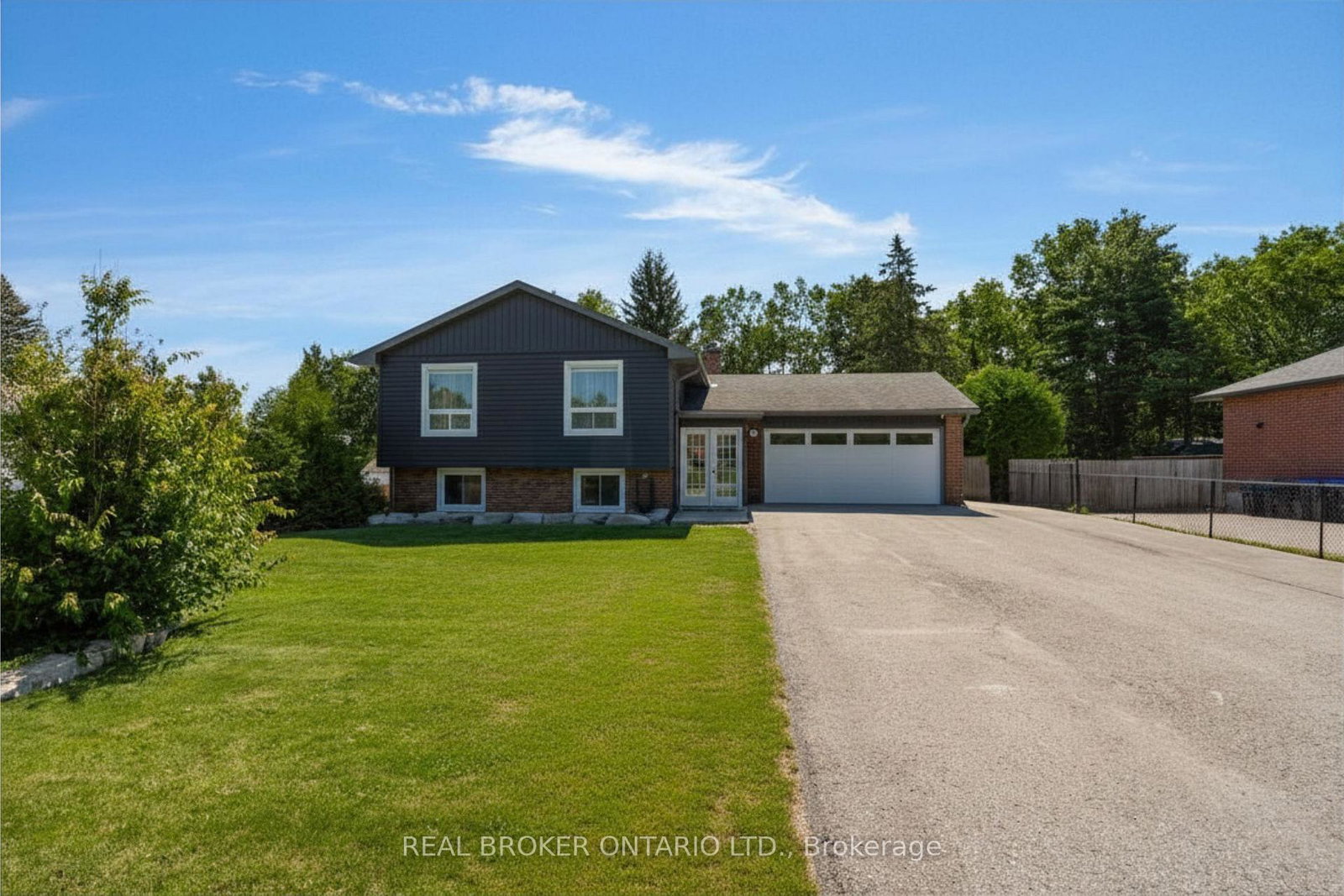975-sunnidale-road-springwater-ontario-s13626754