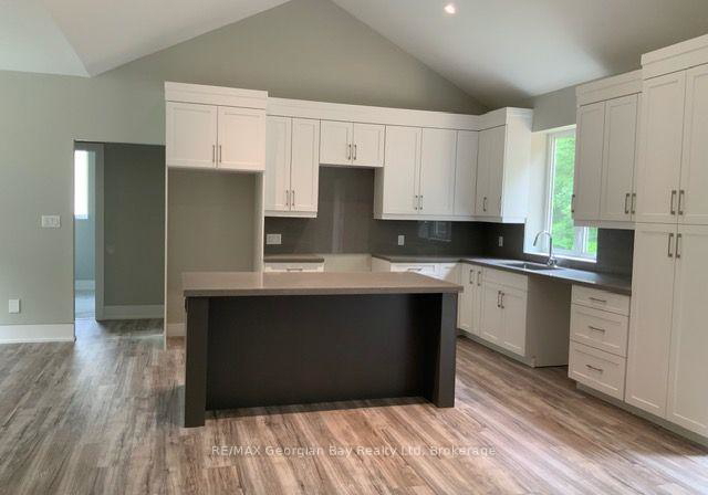 5-oakwood-avenue-s-tiny-ontario-s13627170