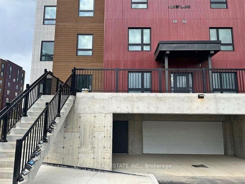 1-chef-lane-barrie-ontario-s13627396