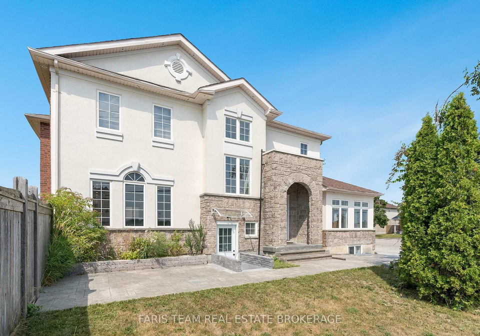 2-vanessa-drive-orillia-ontario-s13628384