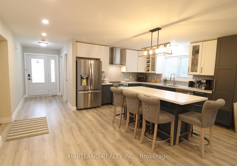 22-berkely-street-wasaga-beach-ontario-s13628510