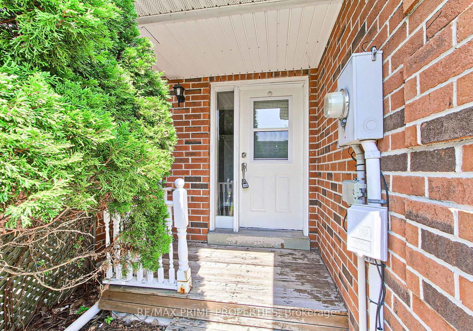 85-lyfytt-crescent-barrie-ontario-s13628764