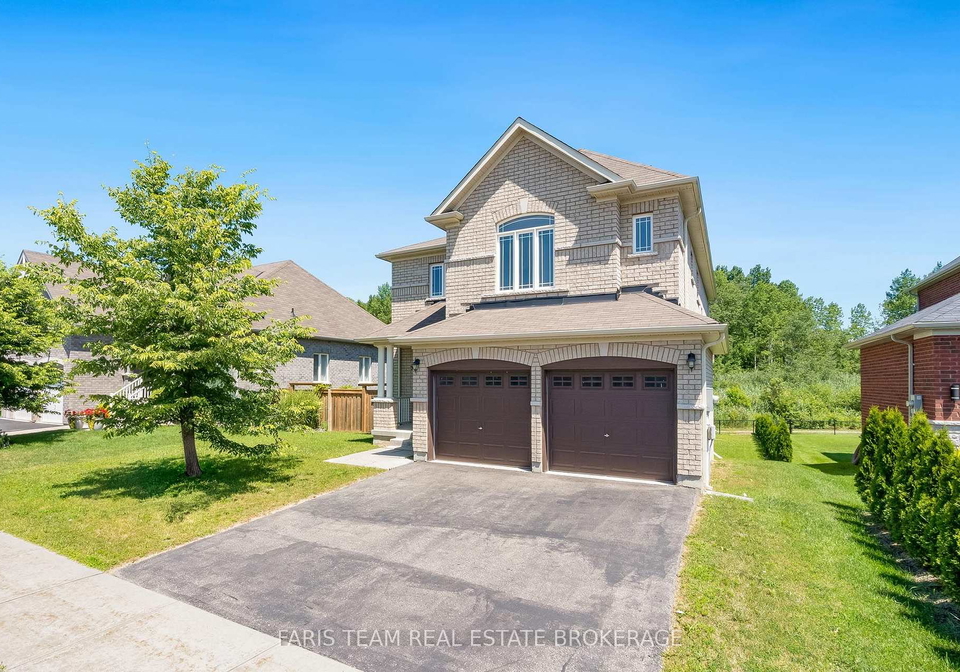 33-pearl-street-wasaga-beach-ontario-s13629264