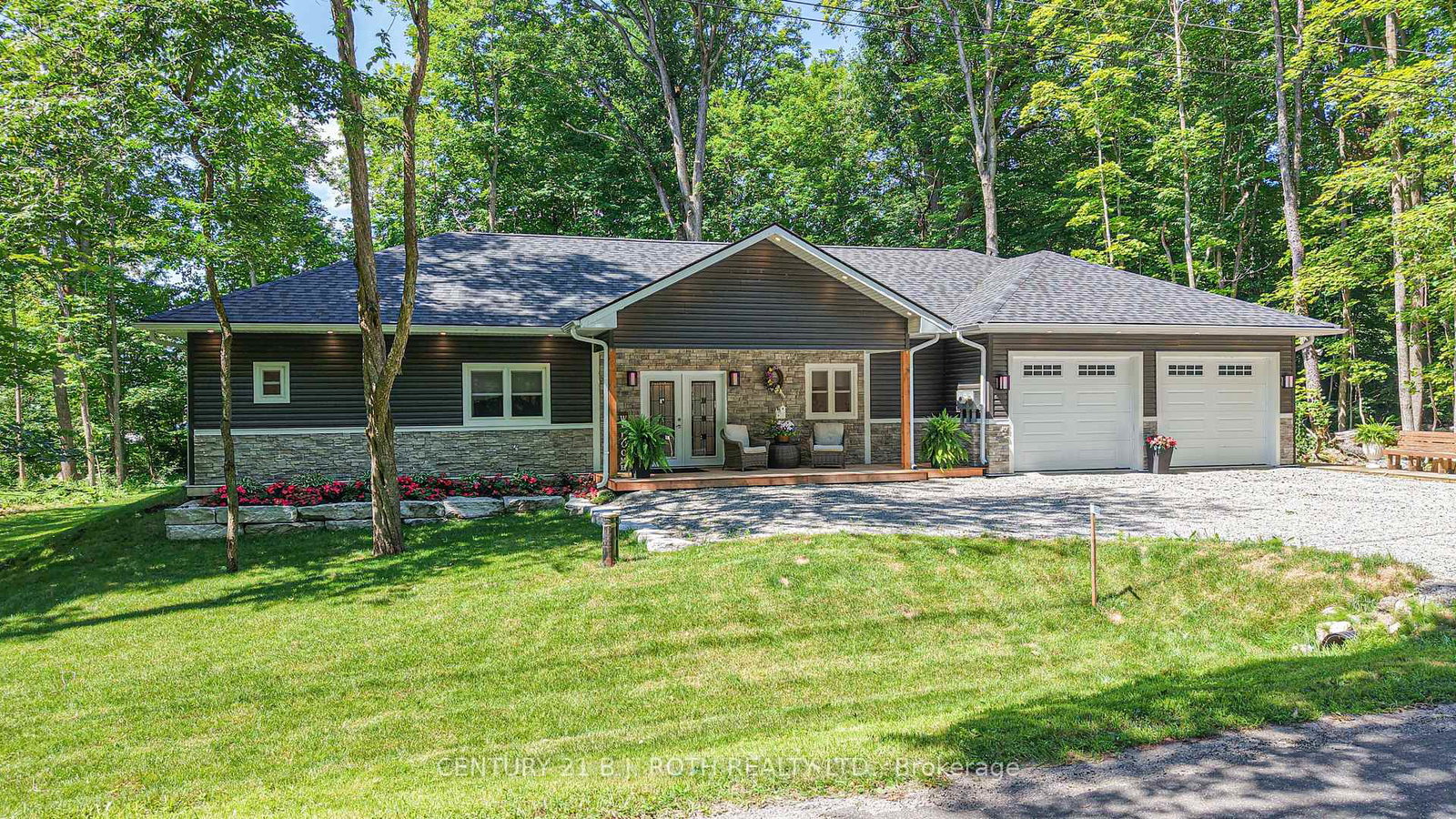 1650-trader-cowan-road-severn-ontario-s13629486