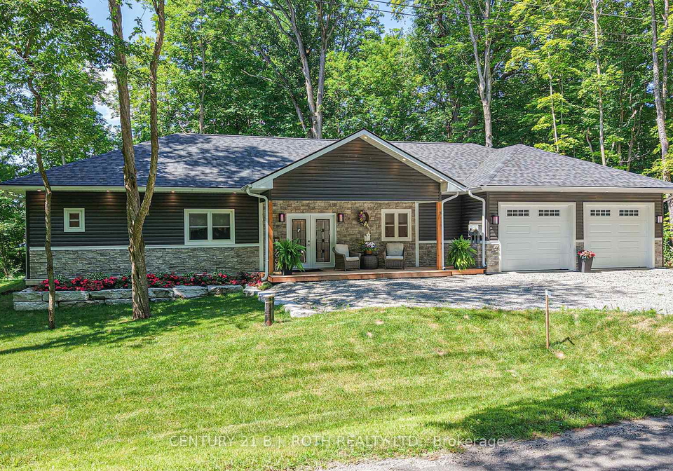 1650-trader-cowan-road-severn-ontario-s13629486