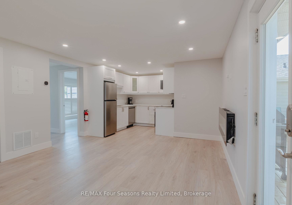 9811-beachwood-road-collingwood-ontario-s13629516