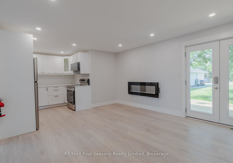 9811-beachwood-road-collingwood-ontario-s13629516