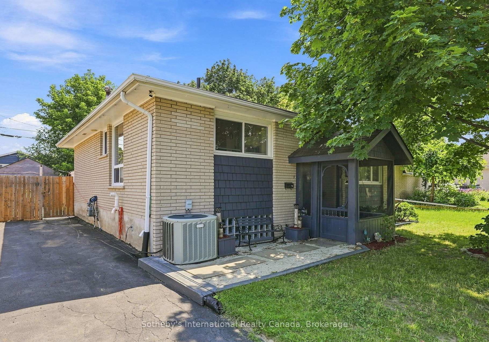 3-dickson-road-collingwood-ontario-s13631530