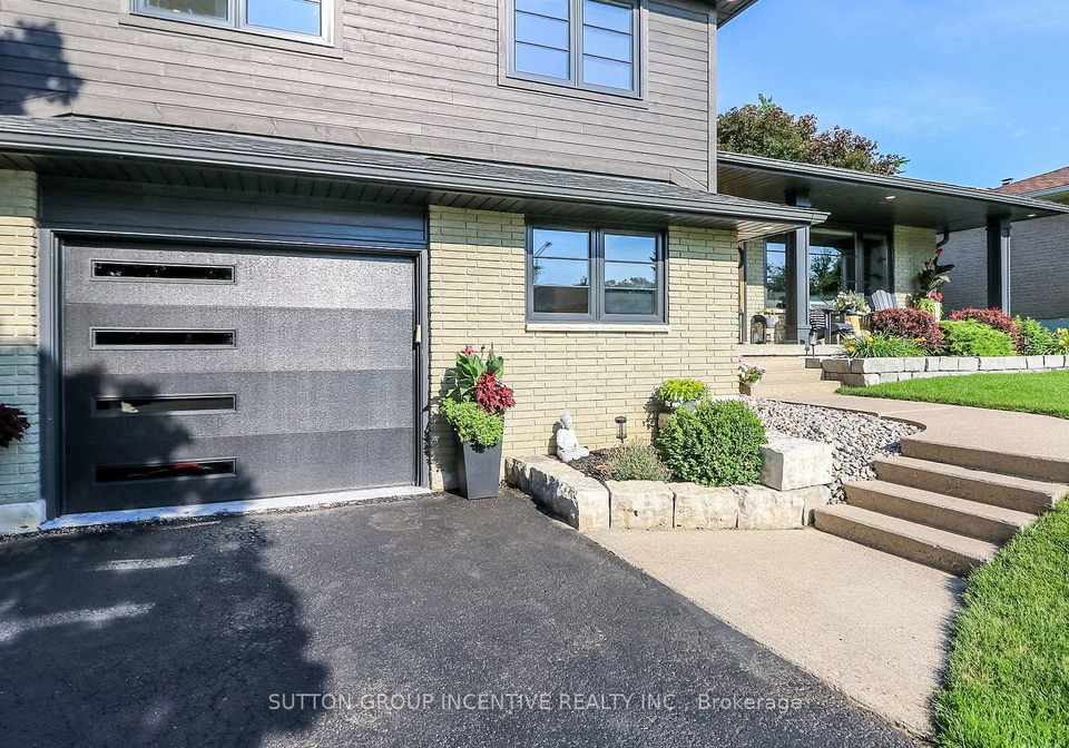 40-varden-avenue-barrie-ontario-s13632760