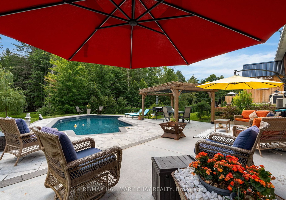 4193-hogback-road-clearview-ontario-s13633010