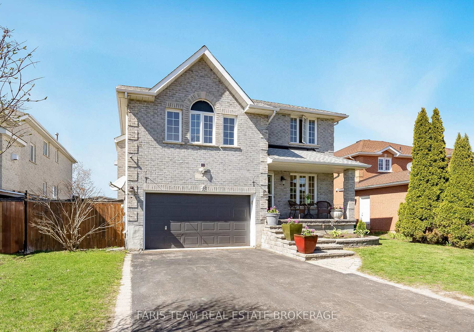 4-whispering-pine-place-barrie-ontario-s13633028