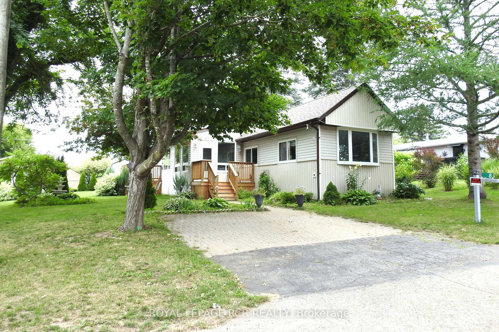 8-claremont-crescent-oro-medonte-ontario-s13633578