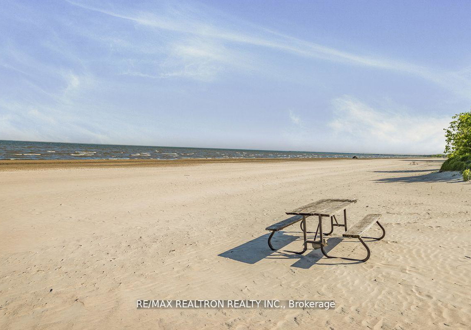 11-12th-street-n-wasaga-beach-ontario-s13634186