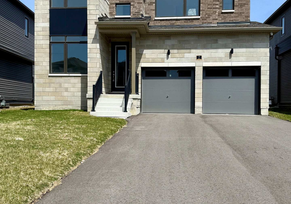 7-tran-street-wasaga-beach-ontario-s13634288