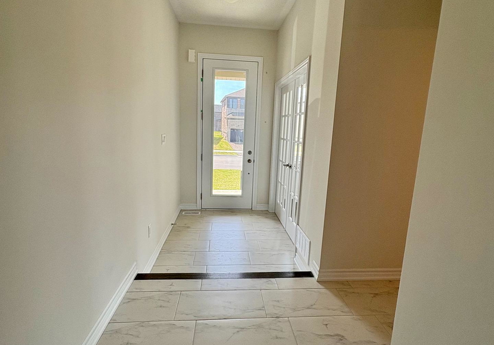 7-tran-street-wasaga-beach-ontario-s13634288
