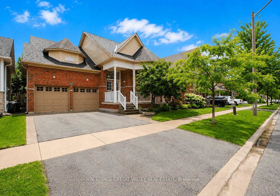 29-counsellor-terrace-barrie-ontario-s13634776