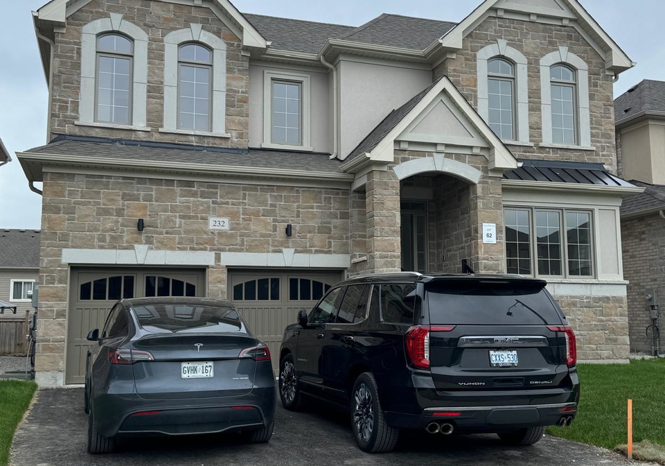 232-warden-street-clearview-ontario-s13635192