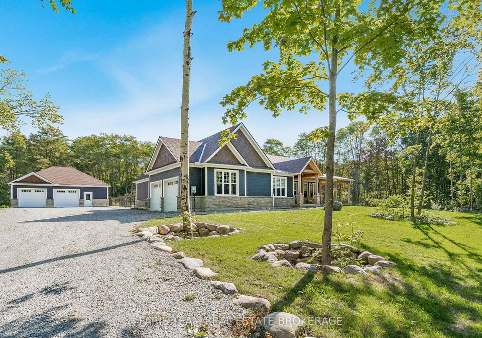1555-baseline-road-s-tiny-ontario-s13635268